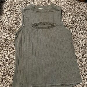 Sleeveless Gray Top